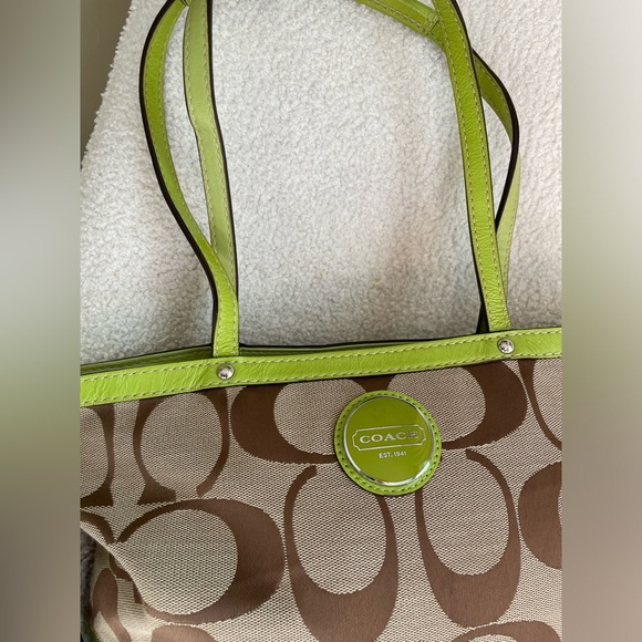 Vintage Coach Signature Stripe Tote Bag, style, in khaki and apple green NWOT - Picture 8 of 13